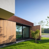 Pardoseli de exterior din lemn tip deck